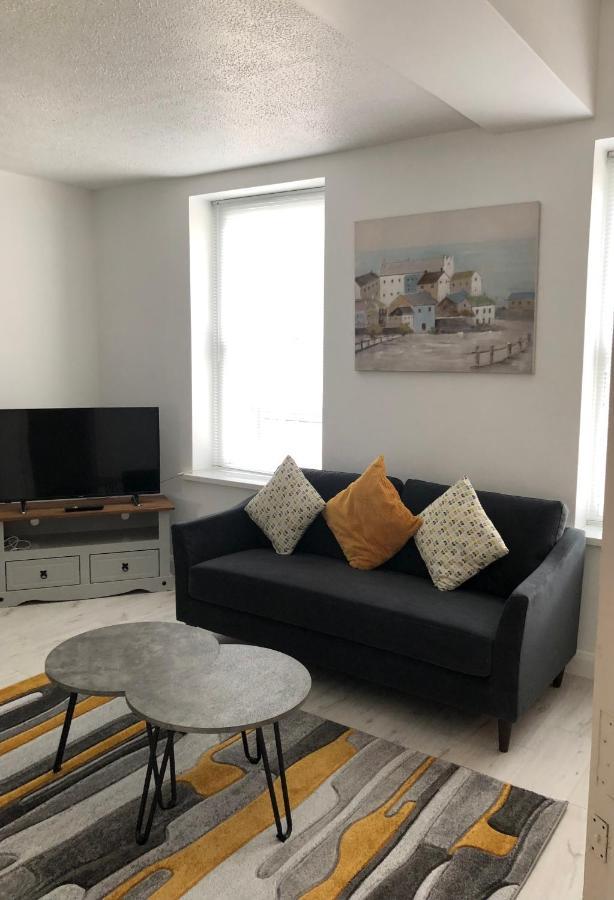 Spacious And Bright Town Centre Apartment Ballycastle Dış mekan fotoğraf